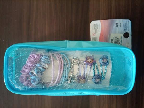 Primark frozen hair pin bag - Image 2