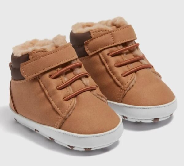 Matalan baby brown shoes (3-6m)