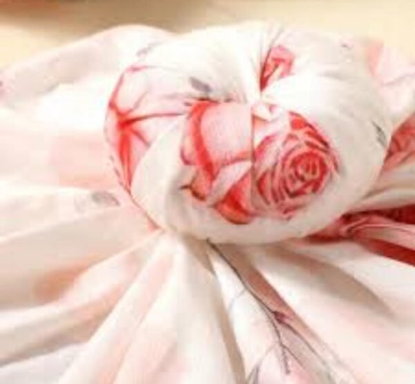 Shein newborn baby wrap & hat - Image 2