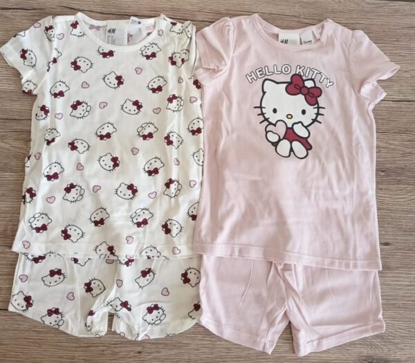 H&M baby hello kitty 2 set of shirts with shorts - Image 2