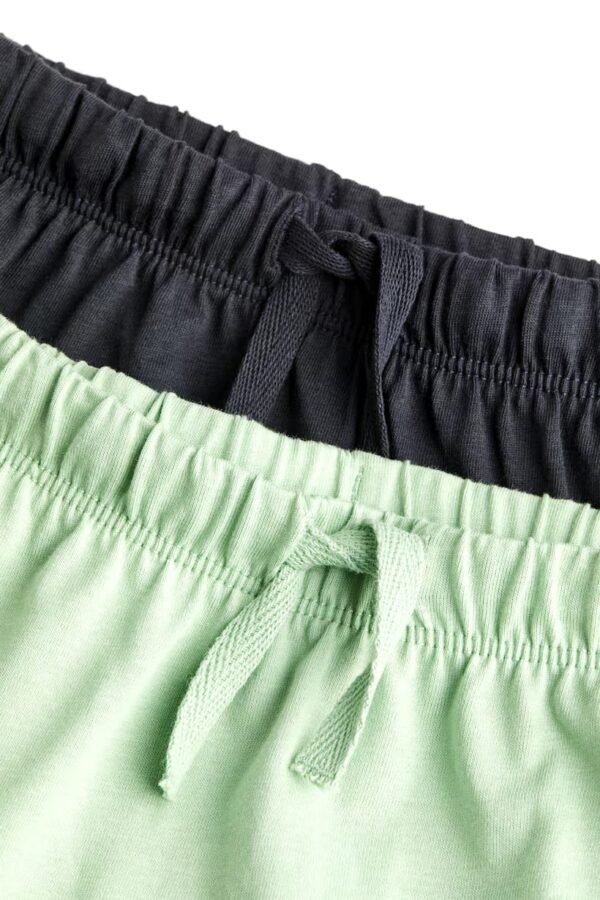H&M baby 2 set of shorts - Image 2