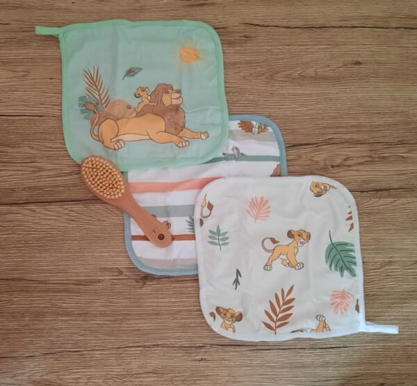Primark baby bamboo hairbrush &3pk face cloth set